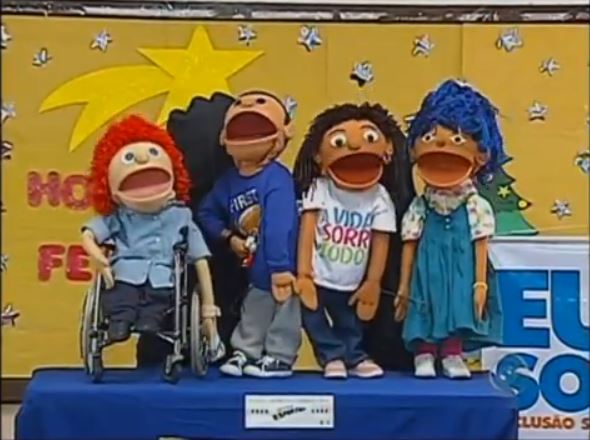 o-teatro-de-bonecos-a-turma-do-bairro-possui-personagens-com-diferentes-tipos-de-deficic3aancia1